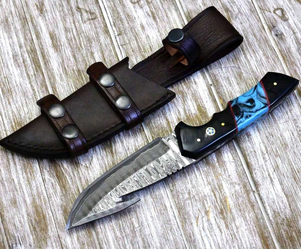 Evoke Damascus Knife with Horn & Turquoise Handle