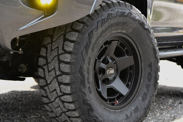 Atlas Satin Black (FLOW-FORMED)